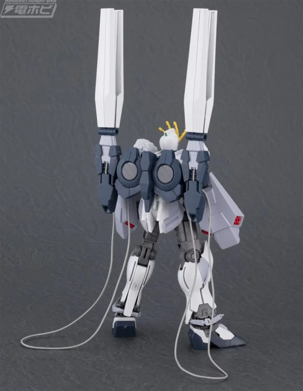 HG 1/144 NARRATIVE GUNDAM B-PACKS commentaire favorable 4